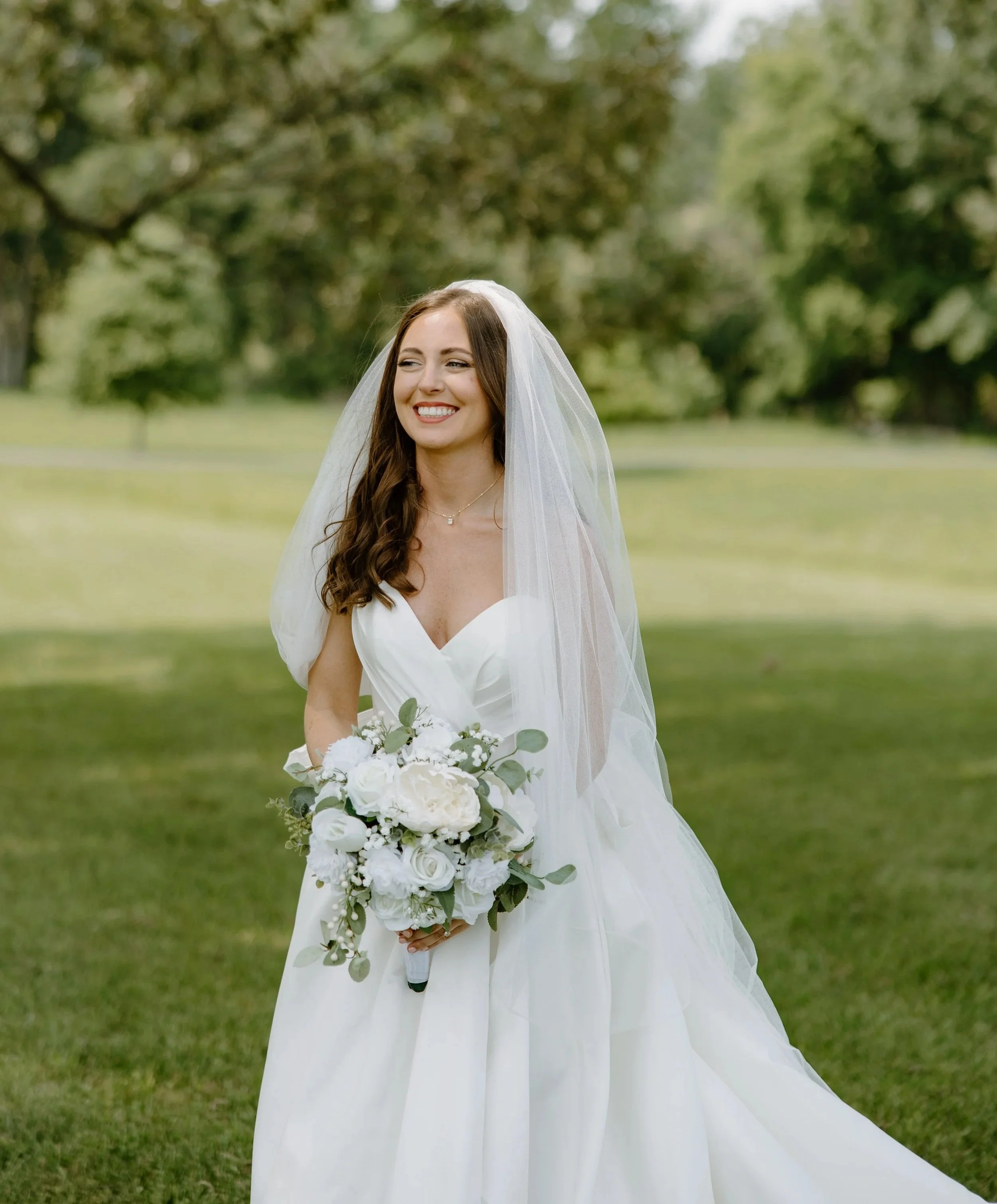 How Real Brides Knew Their Gown Was "The One"