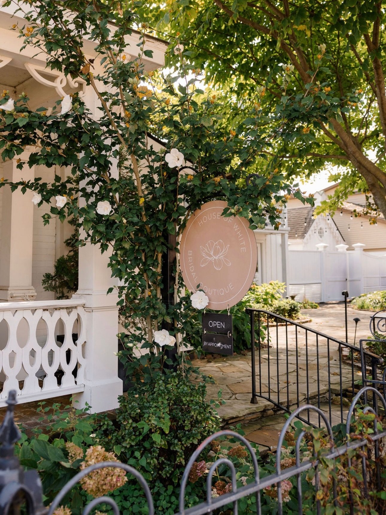 The vibes we&rsquo;re bringing into 2026 💍✨

Your moment starts here &mdash; secure your appointment through the link in our bio.

📸 @meghanpremuda 

#houseofwhitebridal #bridalstyle #justsaidyes 

House of White is an intimate bridal experience in