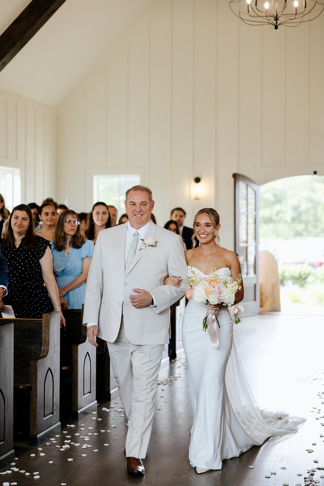 NashvilleWeddingPhotographer_AngelPatriciaPhoto_LovellWedding_VenueatBirchwood_0459_websize.jpg