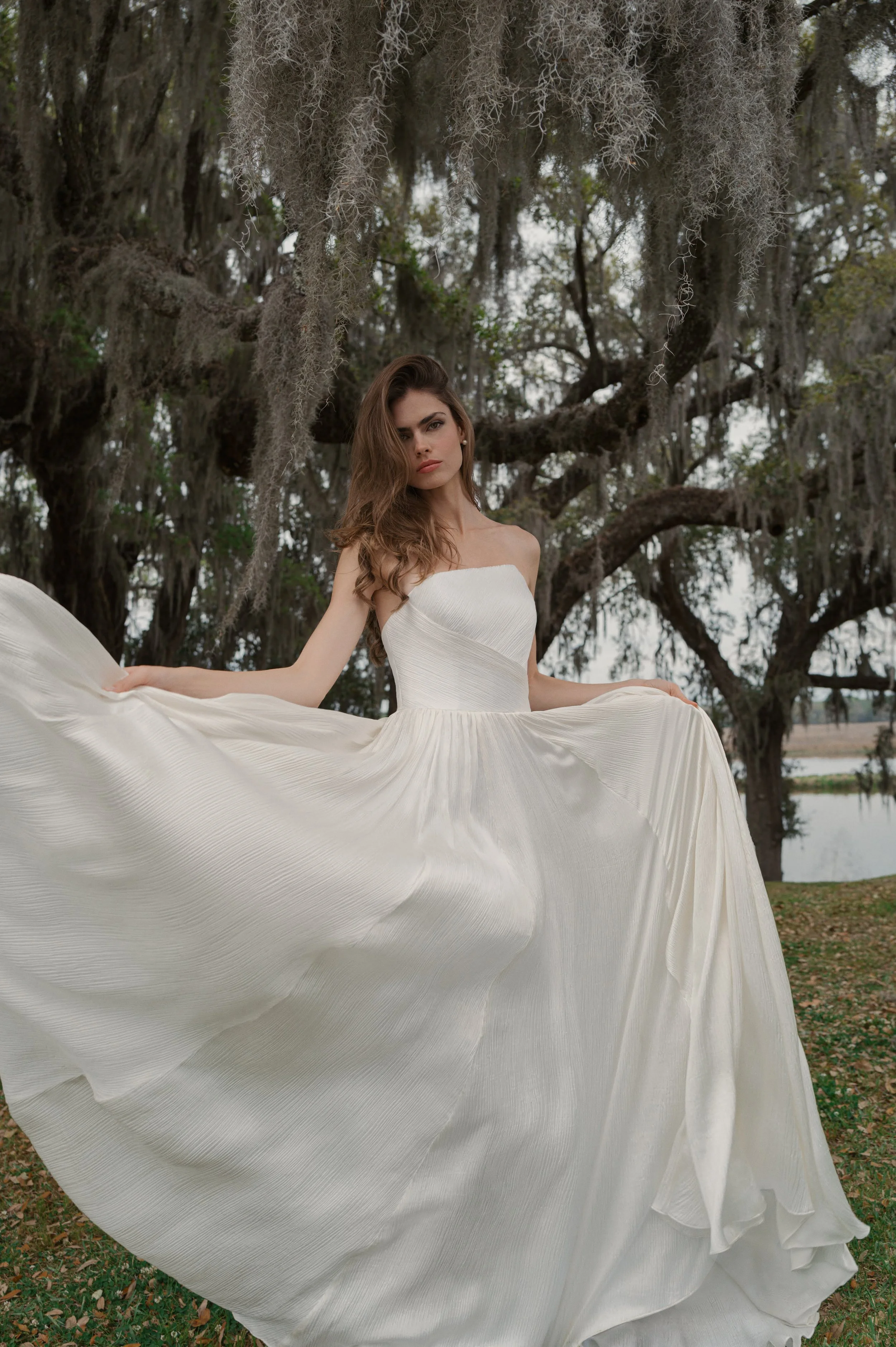 harelston-anne-barge-wedding-dress-15 (1).jpg