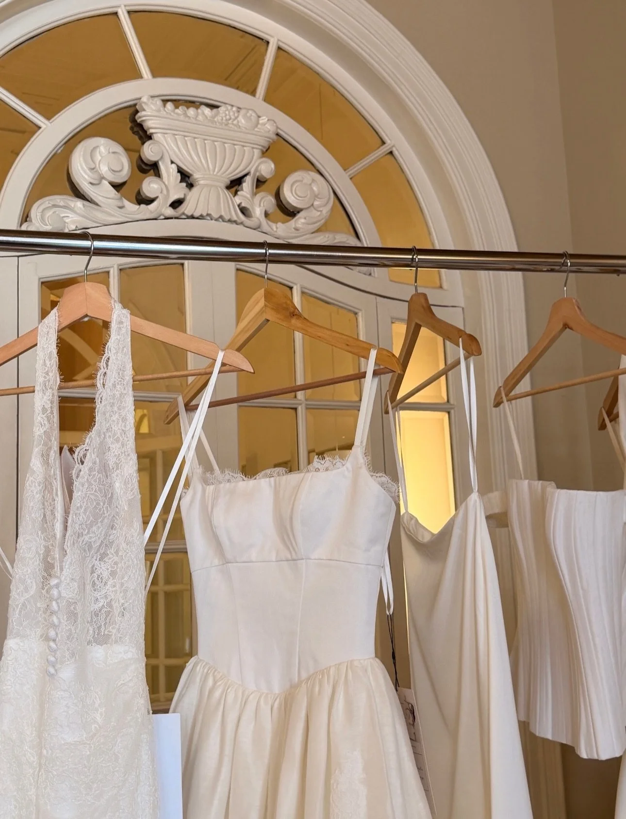 Kicking off our MWL Trunk Show weekend with a little @mwlbride love 💌 Which trunk show gown are you most excited for?! 

#houseofwhitebridal #mwlbride #indianabride 

House of White is an intimate bridal experience in the heart of Historic Newburgh,