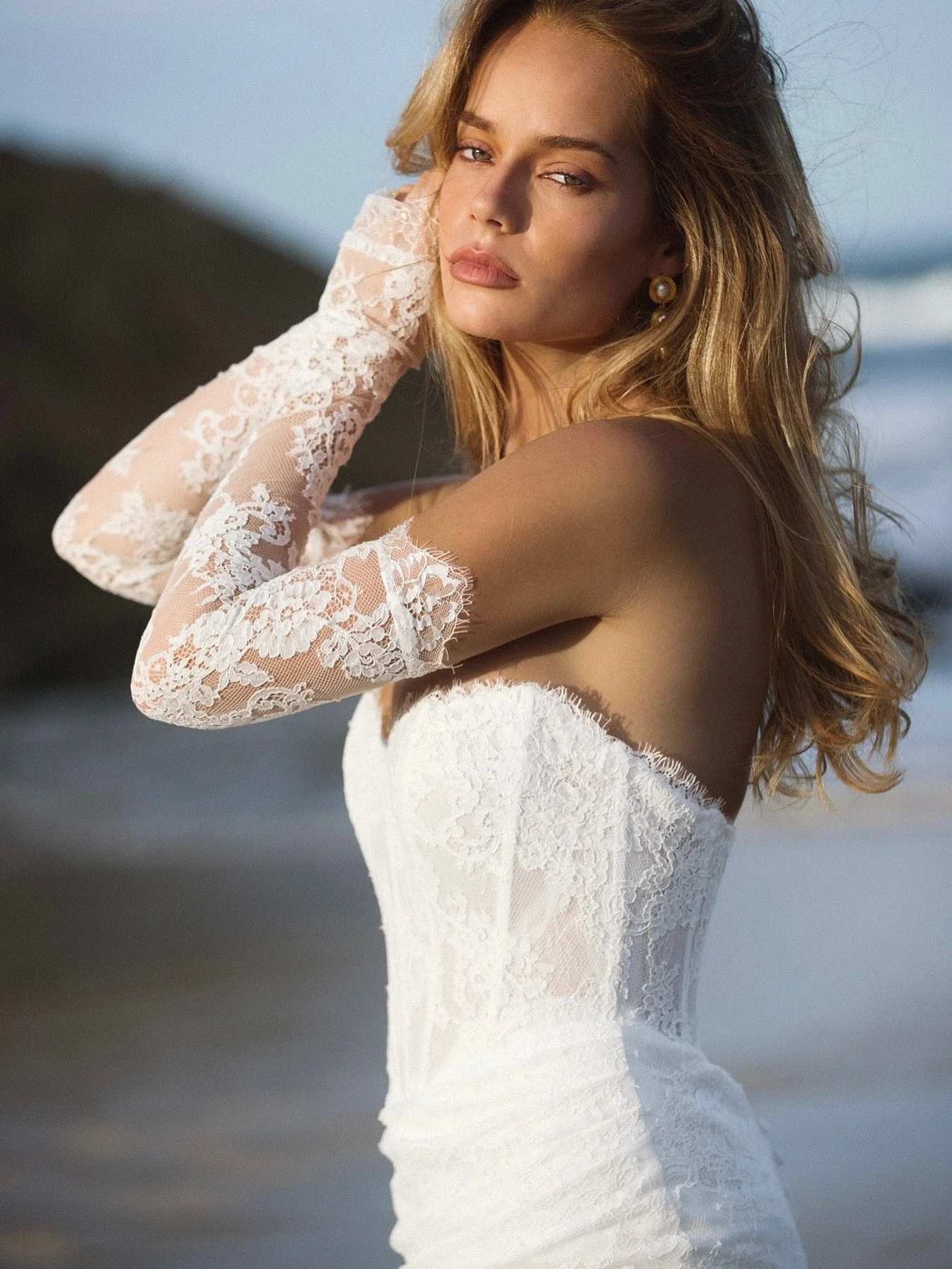 A moment for Romy 🤍

From the designer: The Romy Dress combines the sculpted Prim bodice with the flowing Rhode skirt for a seamless balance of structure and movement. Elegant and refined, it makes a quietly unforgettable statement. 

#houseofwhiteb