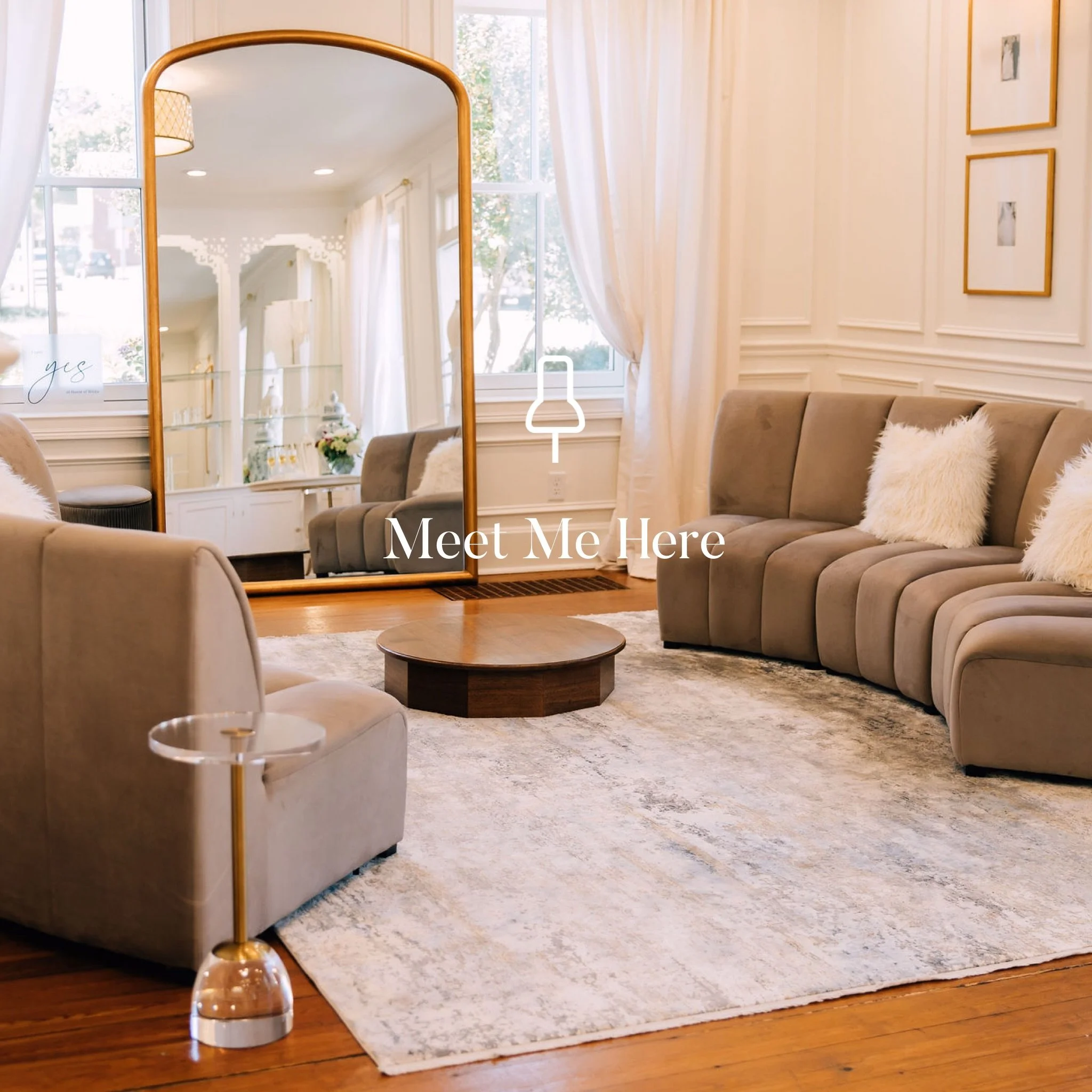 🤍 Tag your shopping squad 🤍

📷 by @meghanpremuda 

House of White is a luxury bridal boutique located in Historic Newburgh, Indiana. For 13 years House of White has been styling brides looking for a flawless bridal gown shopping experience in a lu