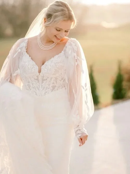 Clara + Justin
November 22, 2025

&ldquo;I did the VIB experience, and it was the most perfect, magical experience. Everyone was so kind and welcoming. Finding your dress can be overwhelming, but the atmosphere was so calm and positive. I couldn&rsqu