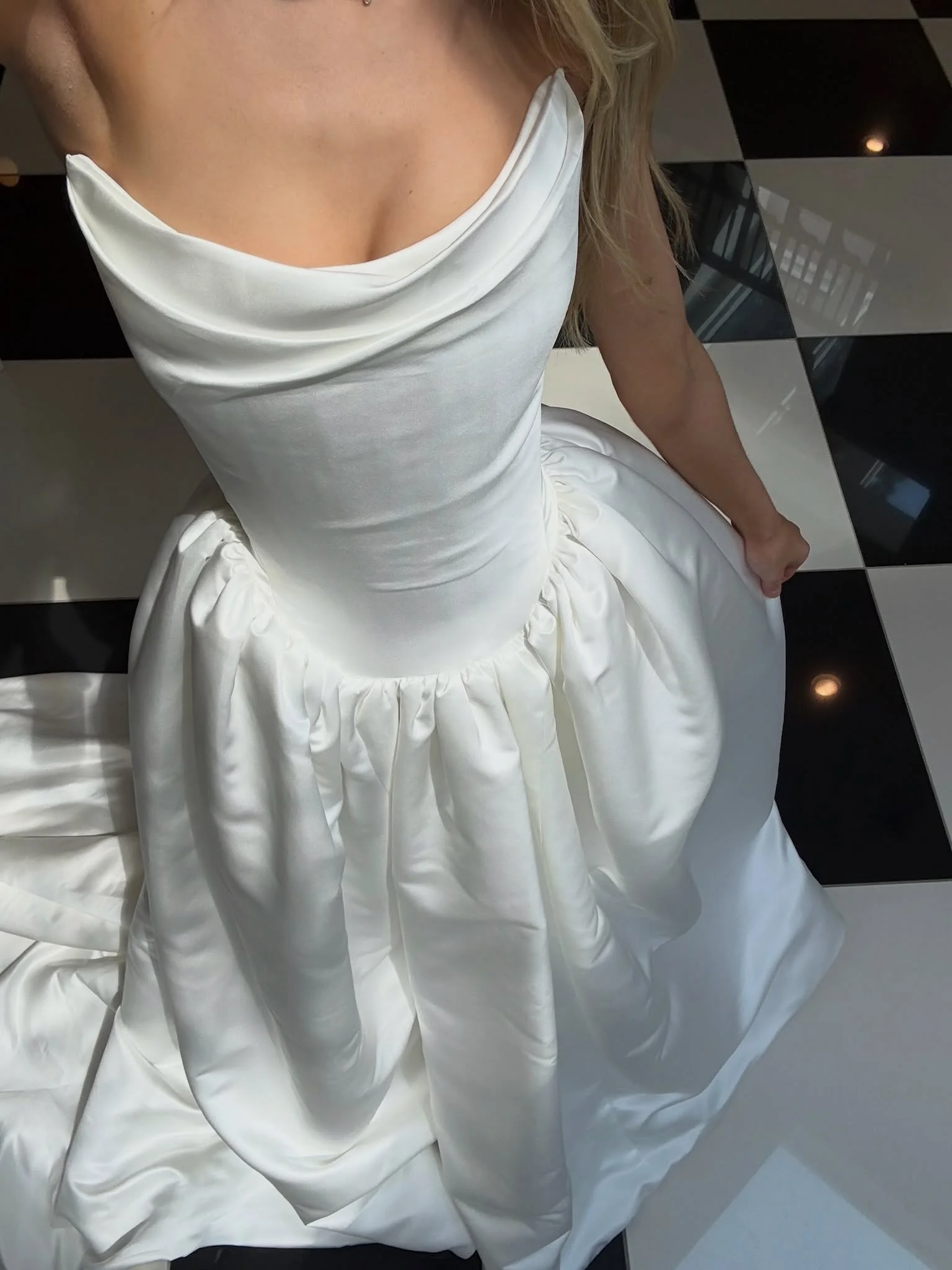 Lately ☁️

House of White is a luxury bridal boutique located in Historic Newburgh, Indiana. For 12 years House of White has been styling brides looking for a flawless bridal gown shopping experience in a luxurious setting, drawing brides from Bowlin