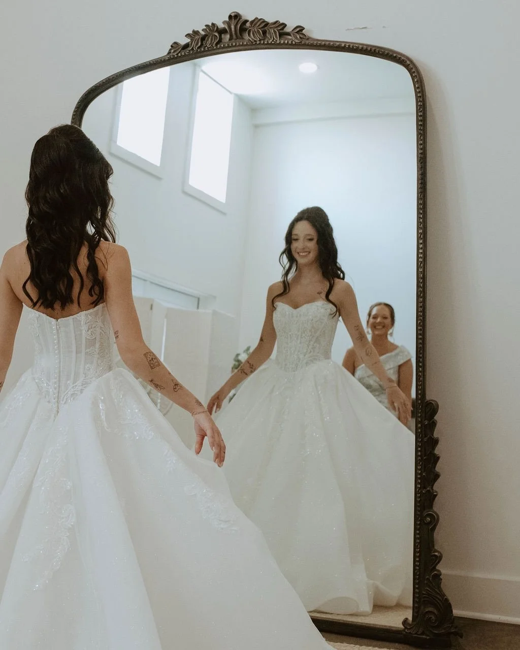 Abby + Granville | 5.16.2026

&ldquo;The people at House of White made it magical&rdquo; ~ Abby

House of White Real Bride Abby is on the blog today in her gorgeous @martinalianabridal gown and @tonifedericiveils veil ✨ Our sincerest thanks to Abby f