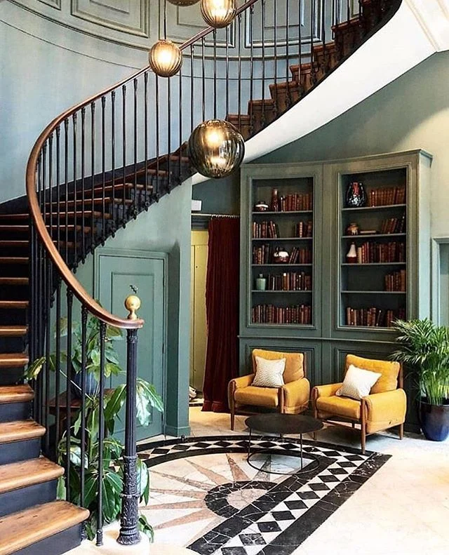 If this staircase could talk, it would be making me blush by now. 🔥🔥🔥😳 Via @elledecor 📸: @sherreenl at @thehoxtonhotel