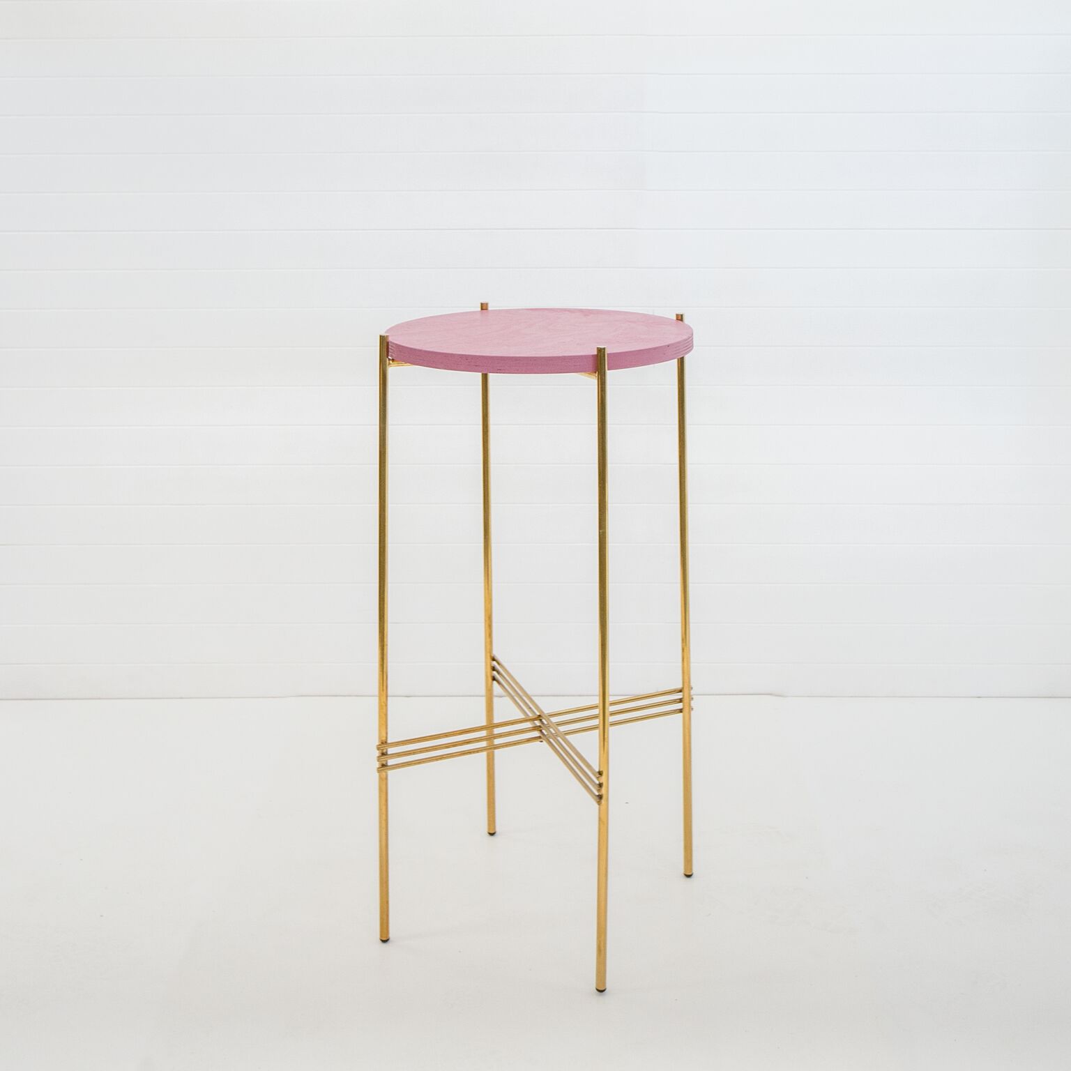 ICELANDIC WILD GERANIUM ROUND DRY BAR