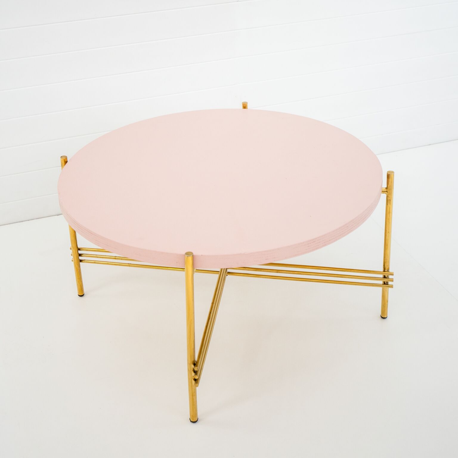 MOCHA ROSE ICELANDIC COFFEE TABLE