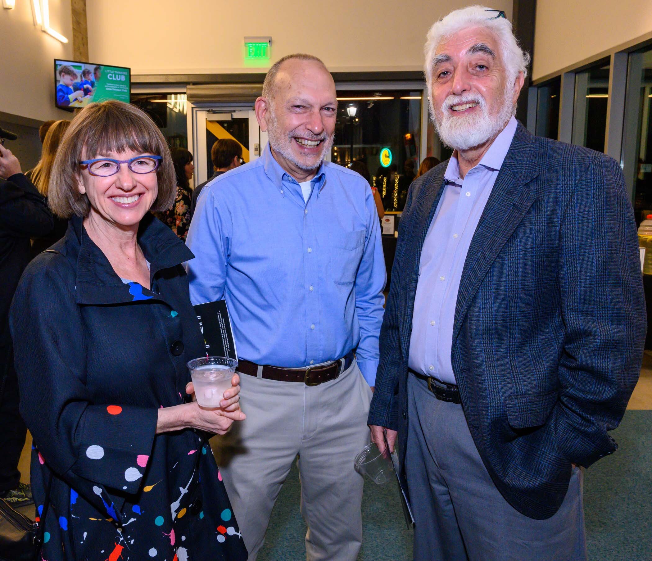 GOV_2342_guests-cropped-resized.jpg