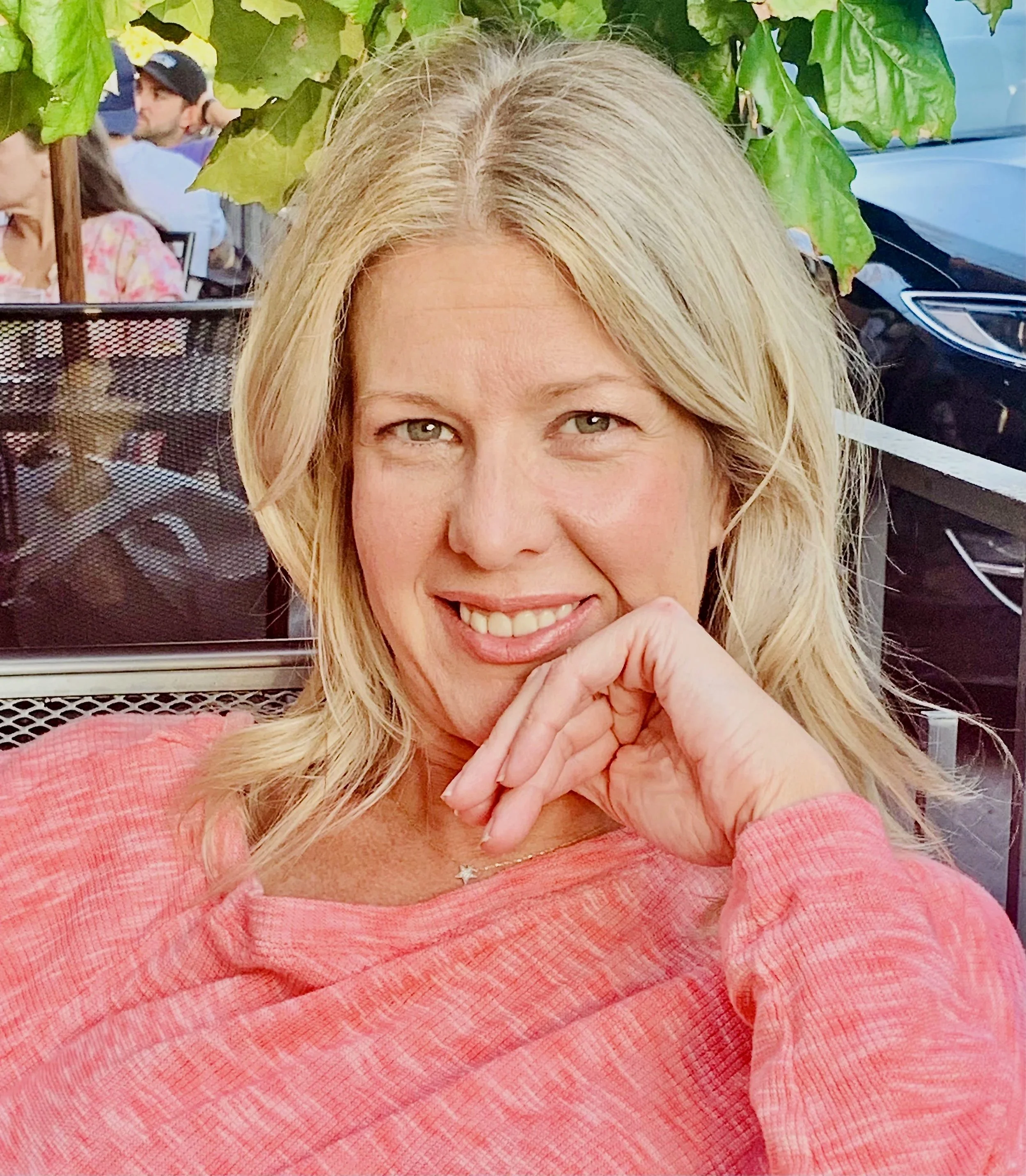 RELAXED_AMY.jpg