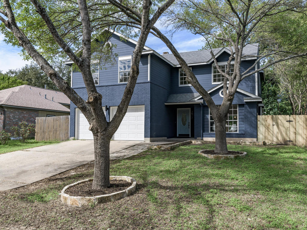 7912 Finch Trail Austin TX-002-15-Finch-MLS_Size.jpg