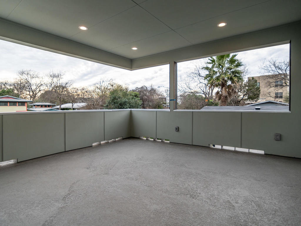 410 Post A Upstairs Balcony 3.jpg