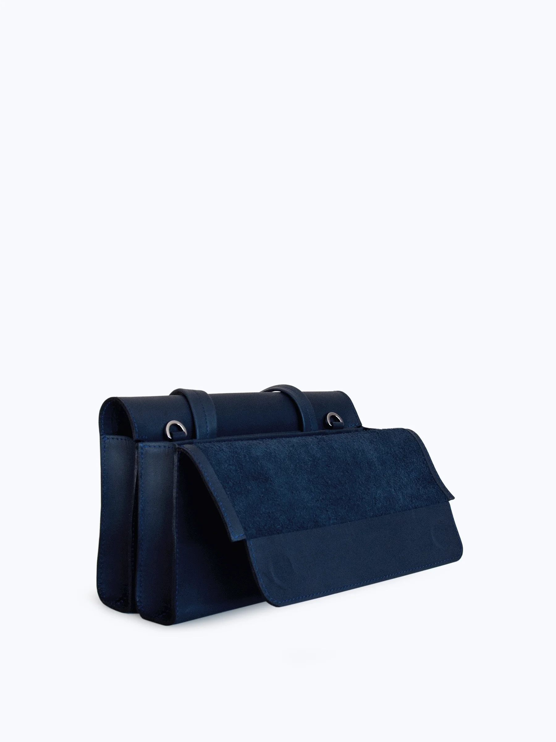Otaat-BarrelBag-Navy-3.jpg
