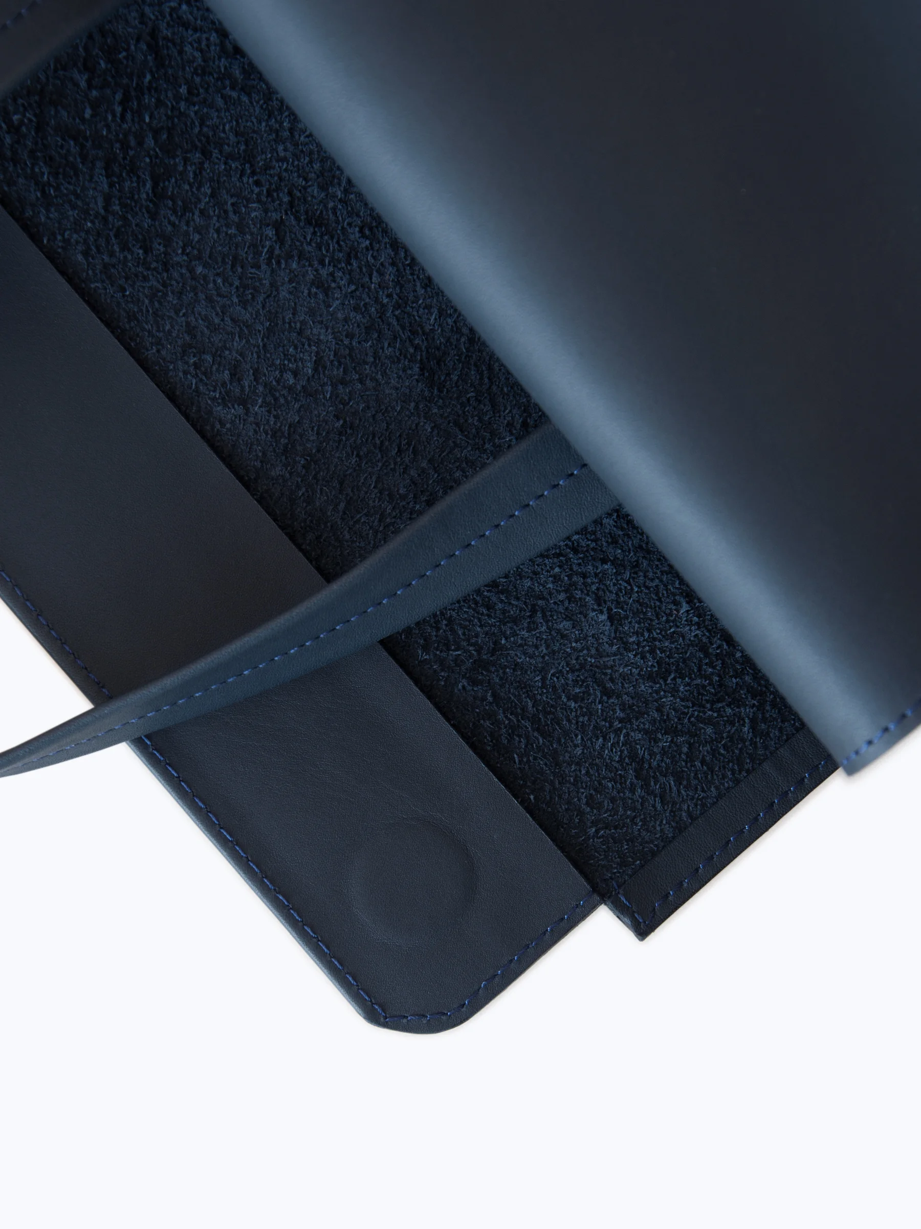 Otaat-BarrelBag-Navy-6.jpg