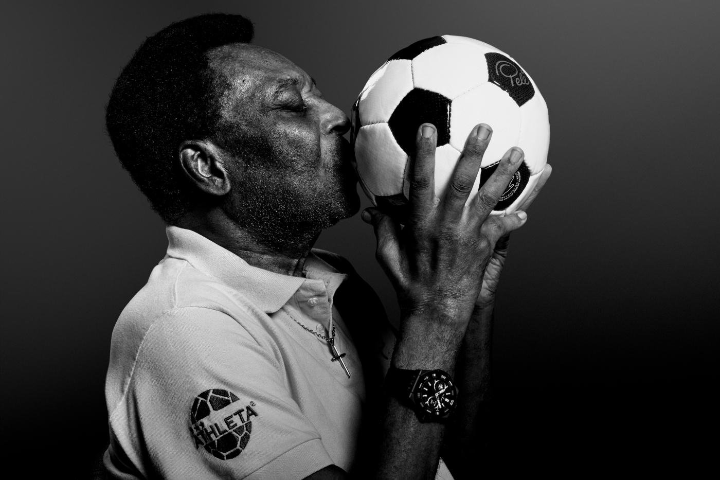 pele-football-2021-podcast-bw.jpg