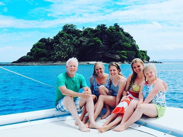 Wonderful day sail to  Raranitiqa island with our lovely friends from Idaho