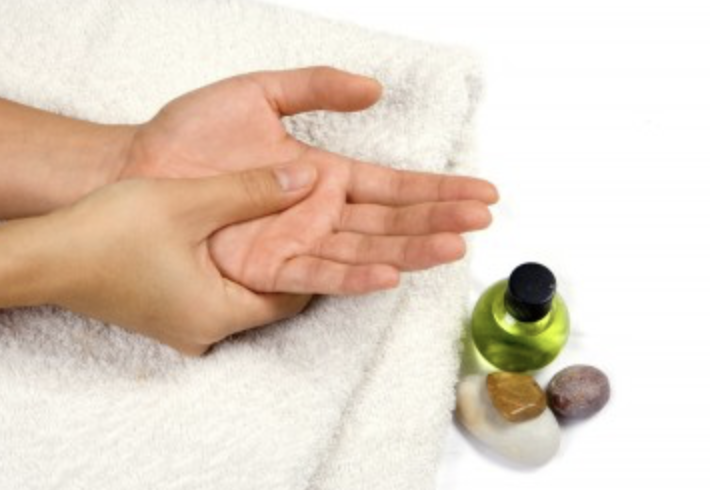 PRATIQUER L’AUTOMASSAGE