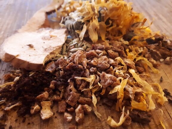 ÉLIMINER LES TOXINES PAR LES PLANTES