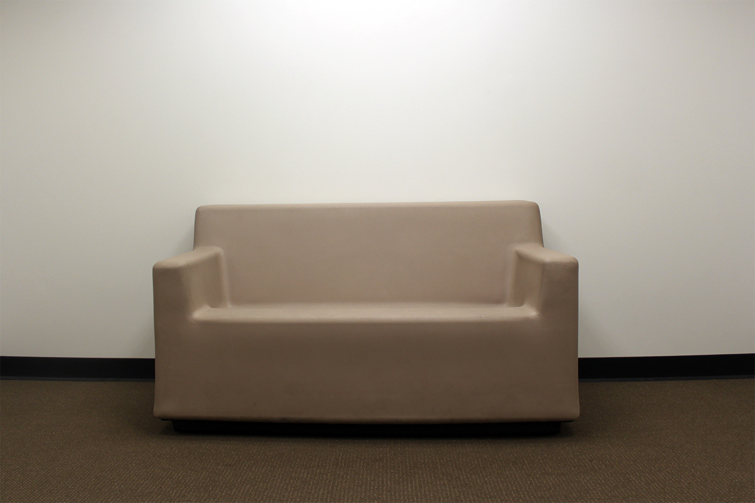 Left: Photo of the existing Quiet Room at the Children's Hospital of Philadelphia Right: Scale drawing of the existing Quiet Room by Jonah Schatz