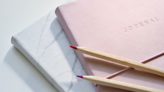 10 Journal Prompts for New Year Blog.png