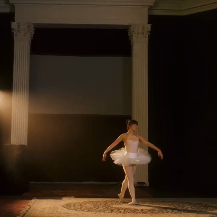 I&rsquo;m the frigginnn ballerina in the new @therealtracylawrence music video that premiered on CMT today! Would never in a million years have believed you if you had told me 9 years after my last performance, I would be in a tutu again&hellip;. But