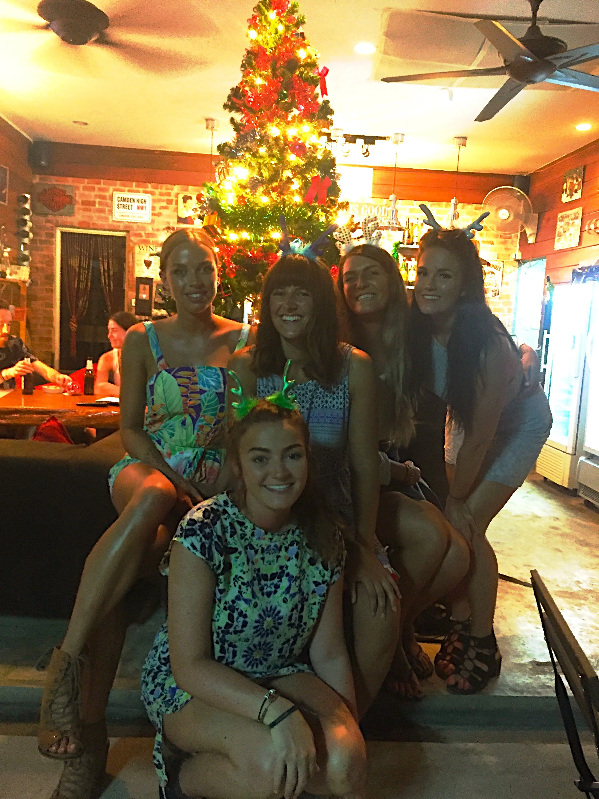 Christmas Dinners. 