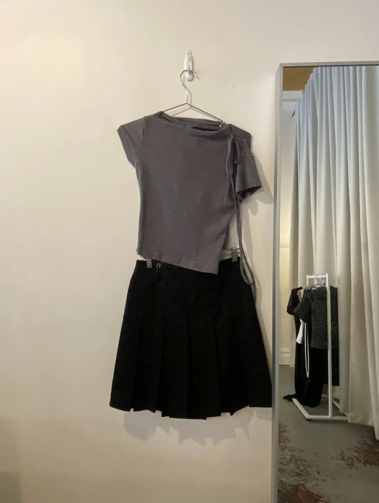 outfit #2 from today&rsquo;s window 😍‼️ 

polka dot skirt $59
grey bow t-shirt $85
sunnies $49

DM for more details 🛍️