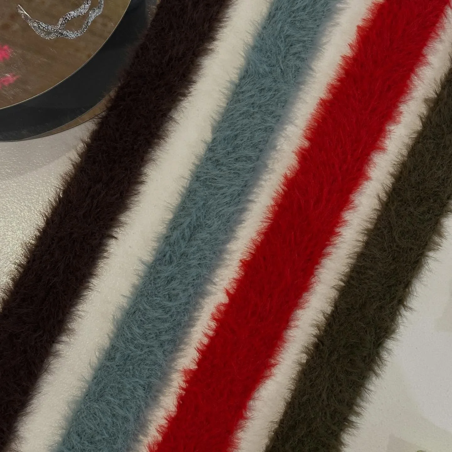 brrrrr it&rsquo;s cold today but we&rsquo;ve got the perfect accessories, knits and coats to warm you up!! Pop in by 5pm to secure your autumn wardrobe 🍂🧣🧦