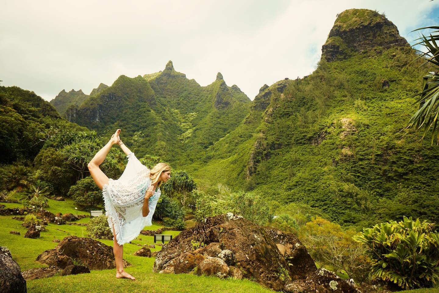 Celebrating EARTH Day 🌏🍃🌳 

This beautiful place that holds us all while we are here in our physical bodies should be nurtured and cared for daily. I&rsquo;m in awe of the greatness and beauty I&rsquo;ve been so fortunate to see through  travels w