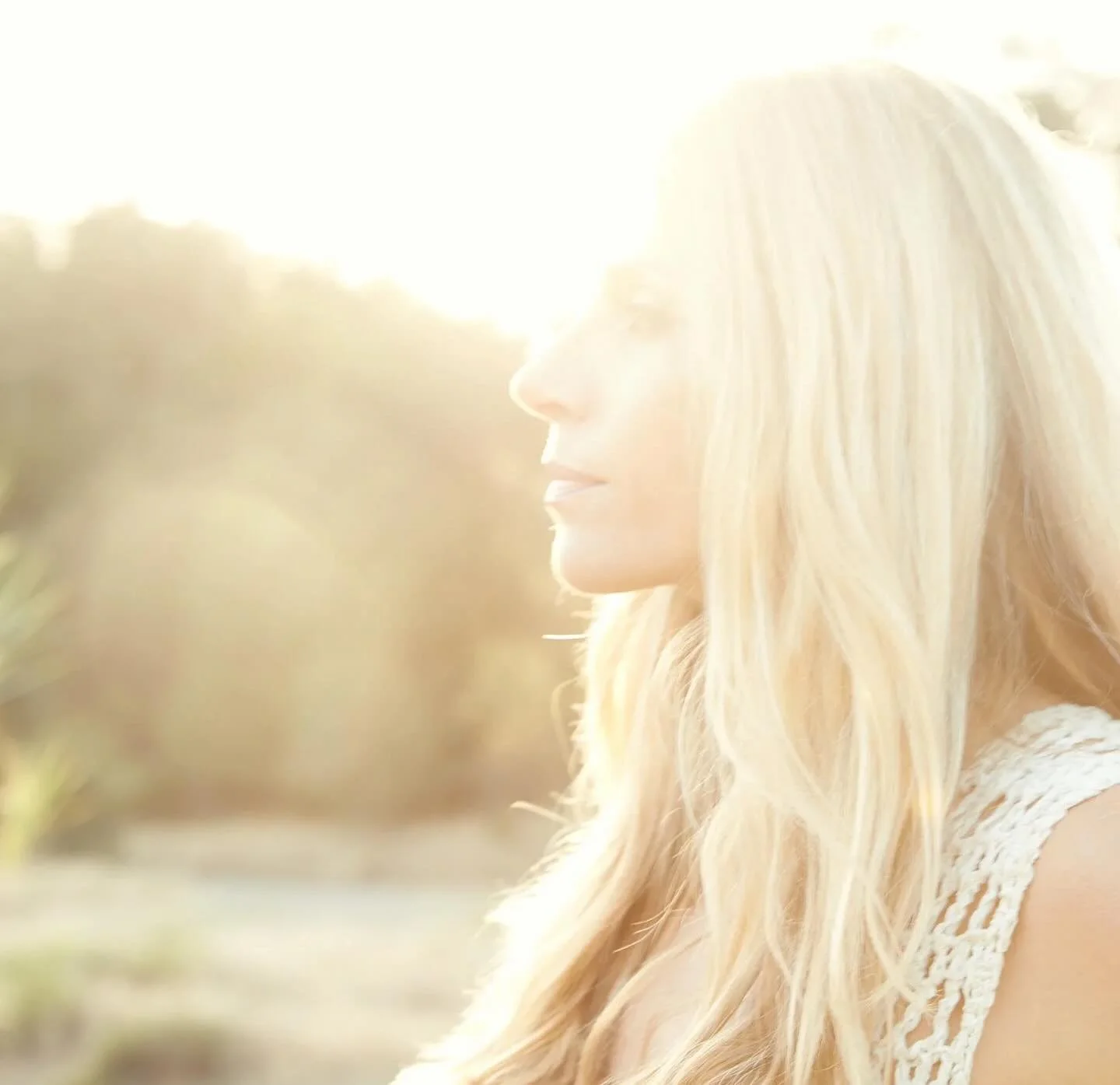 ✨Mindful Living in the New Year✨

The start of a new year doesn&rsquo;t need pressure. It can begin with our presence. 

With listening instead of fixing.
With gratitude for what the body is already doing🤍
With movement that meets us where we are &m