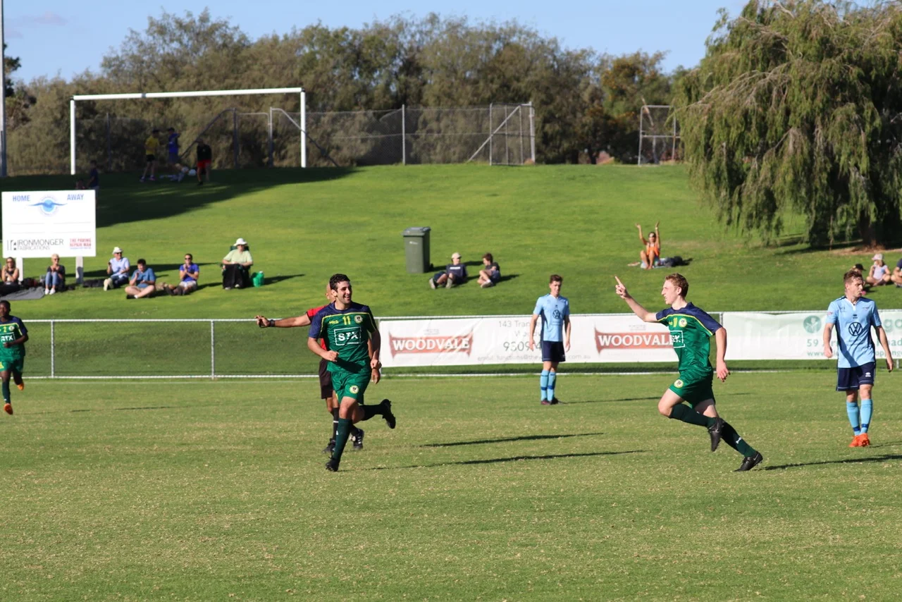 ALEX KRETOWICZ CELEBRATES HIS EQUALISER - CREDIT: GABRIELE MALUGA