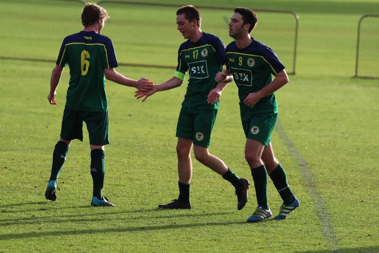 THE DEVLIN BROTHERS (CONOR (R), RORY (L)) CELEBRATE THE WINNER - CREDIT: GABRIELE MALUGA