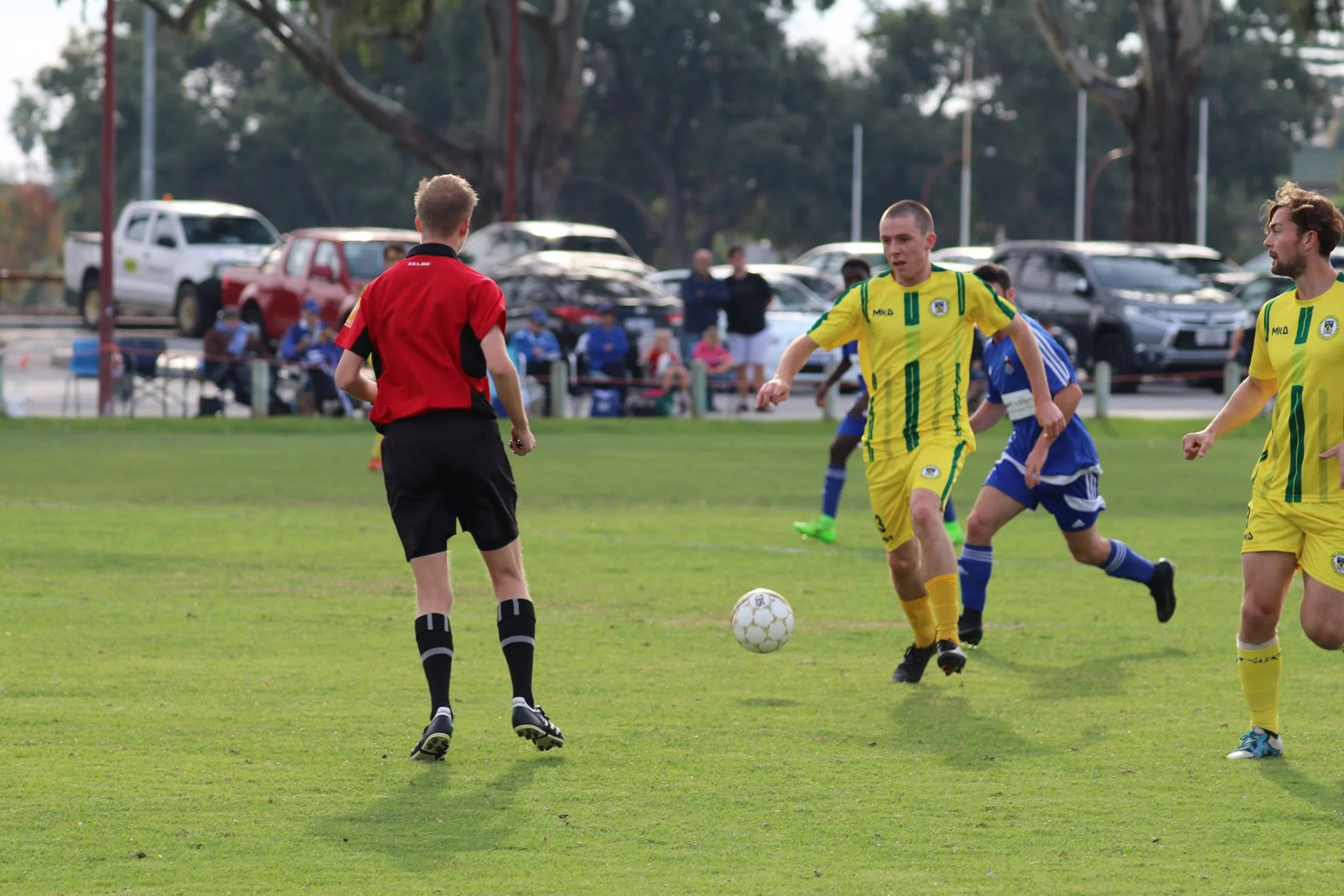 CONOR DEVLIN ON THE RUN AGAINST GOSNELLS - CREDIT: GABRIELE MALUGA