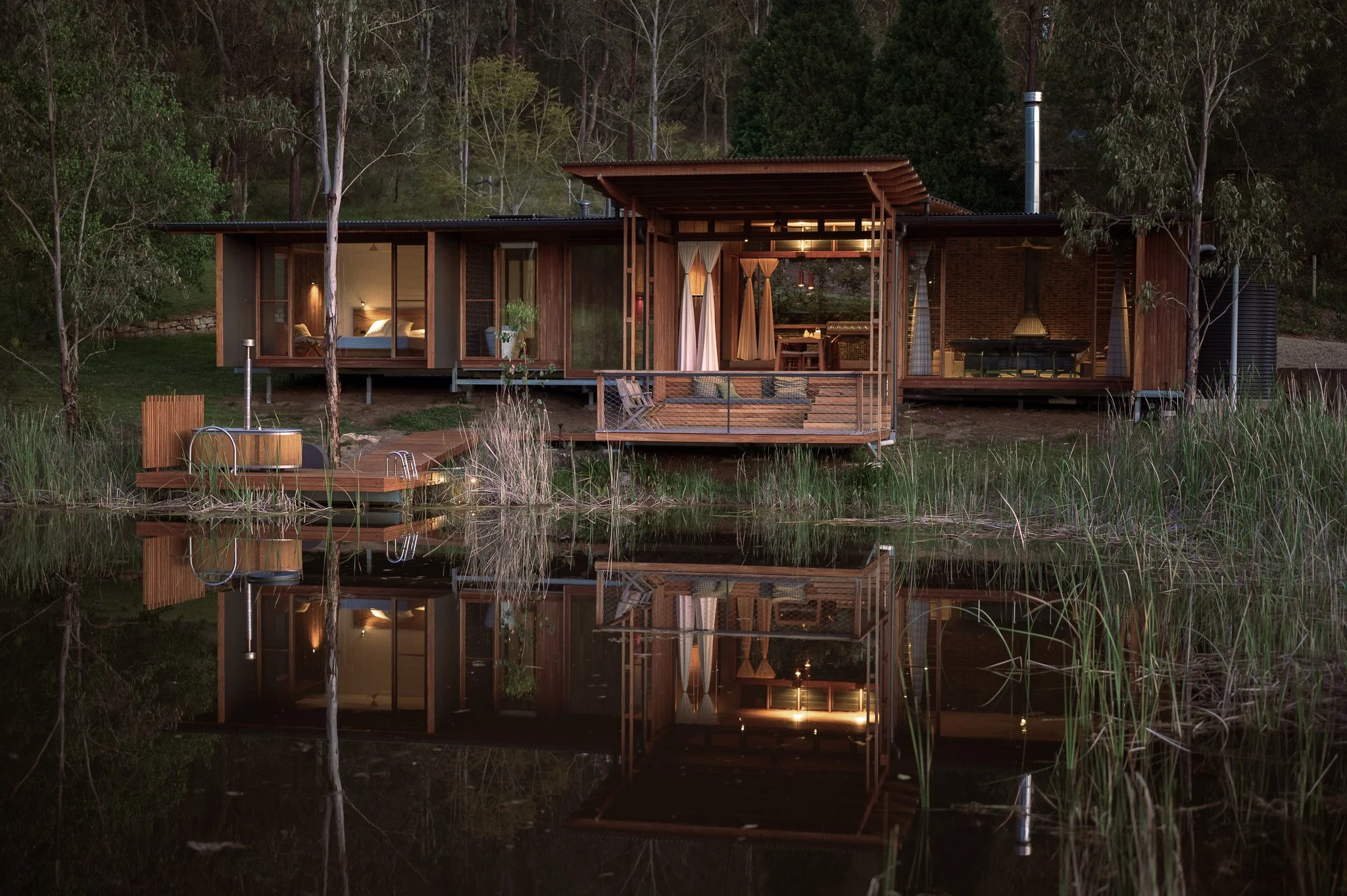 Summerhouse Hunter Valley by the pond