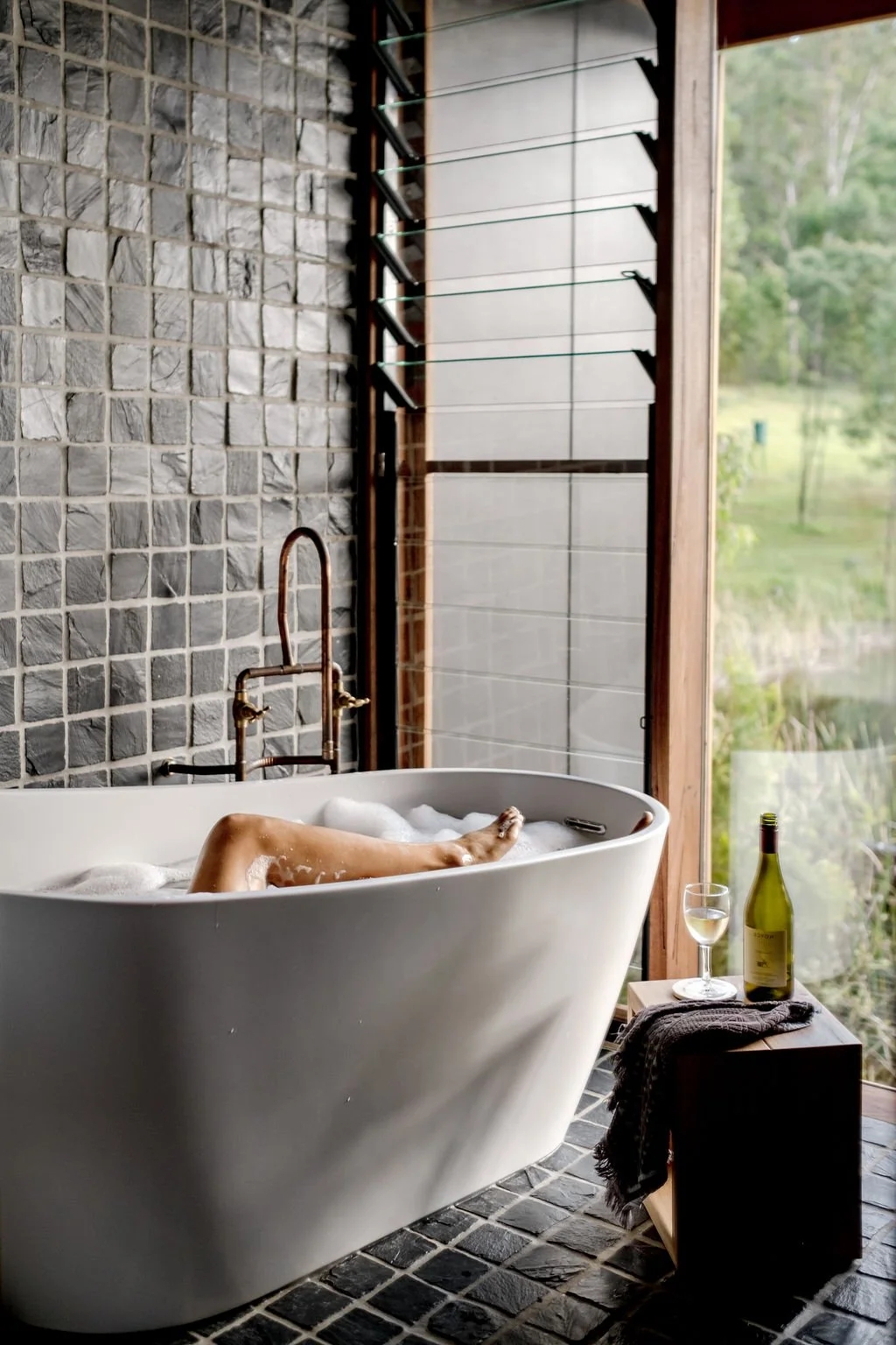 little valley farm summerhouse bath wollombi valley accommodation.jpg