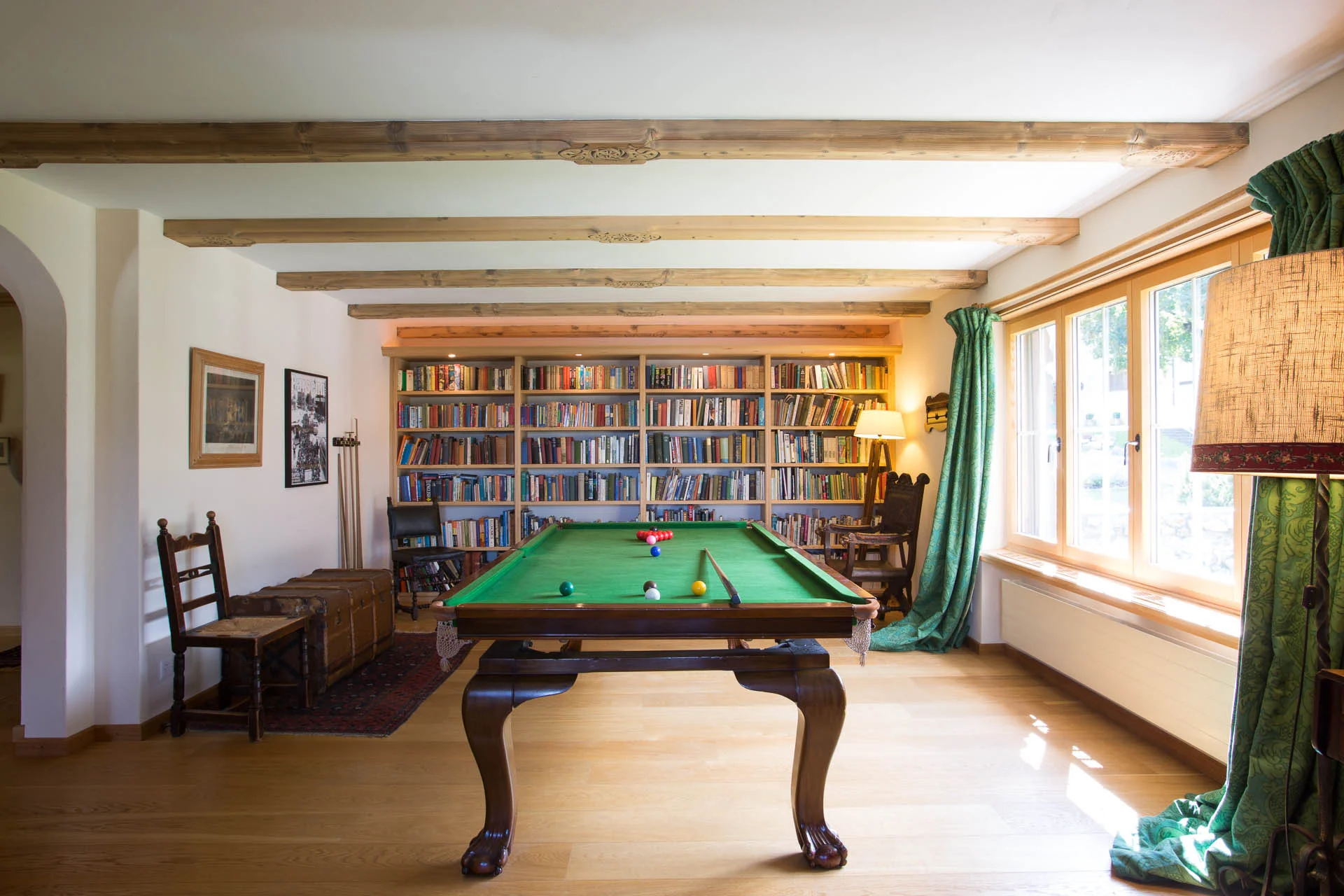 CASA ANDREA_books.jpg