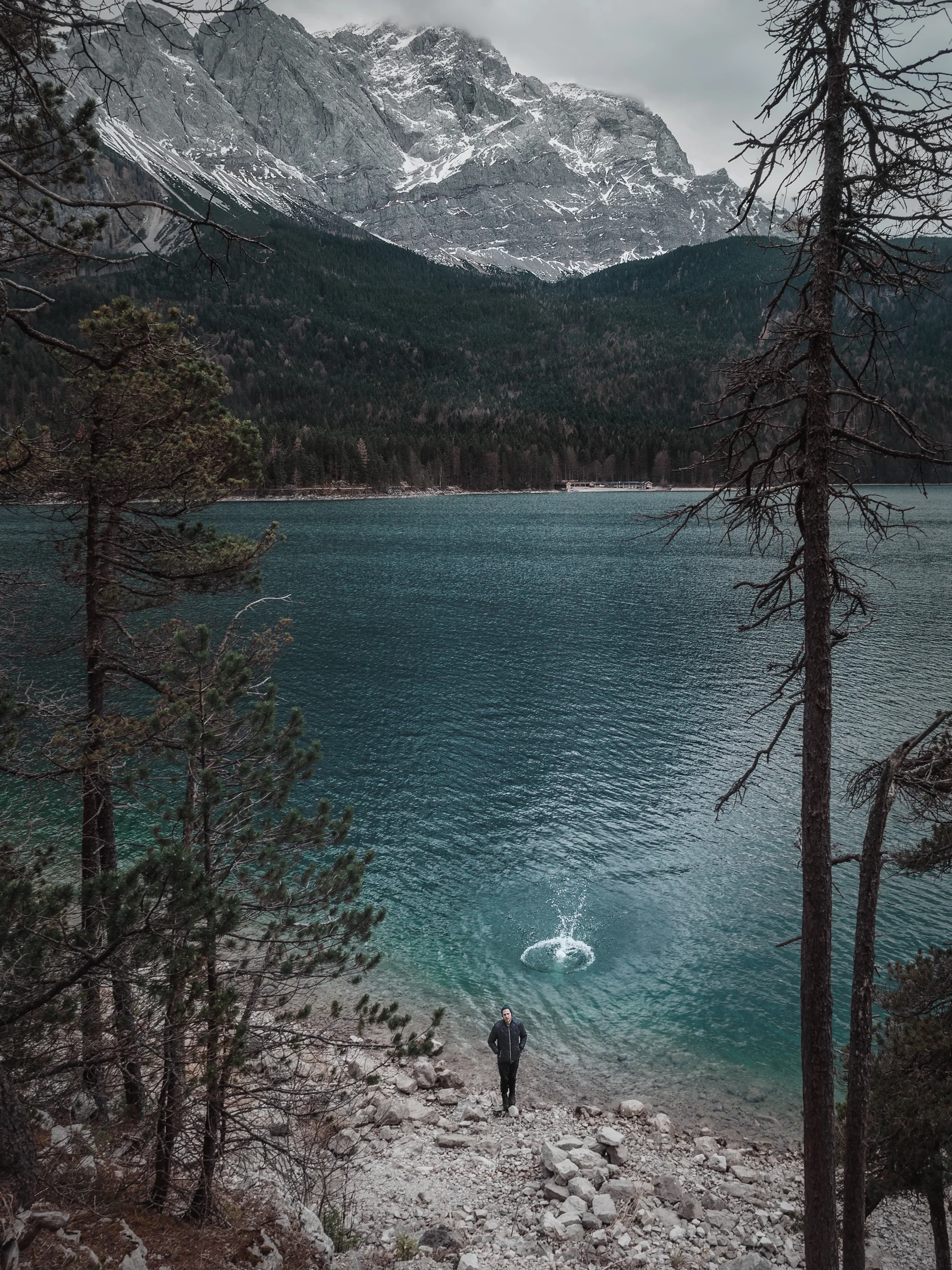 Our favourite places are in the middle of the wilderness, at rivers, lakes, by the ocean or in the mountains up to 3.000 meters altitude. We love the silence.