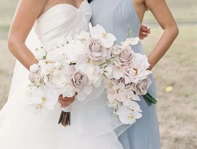 wren-bridal-bouquet-hand-tied.jpg