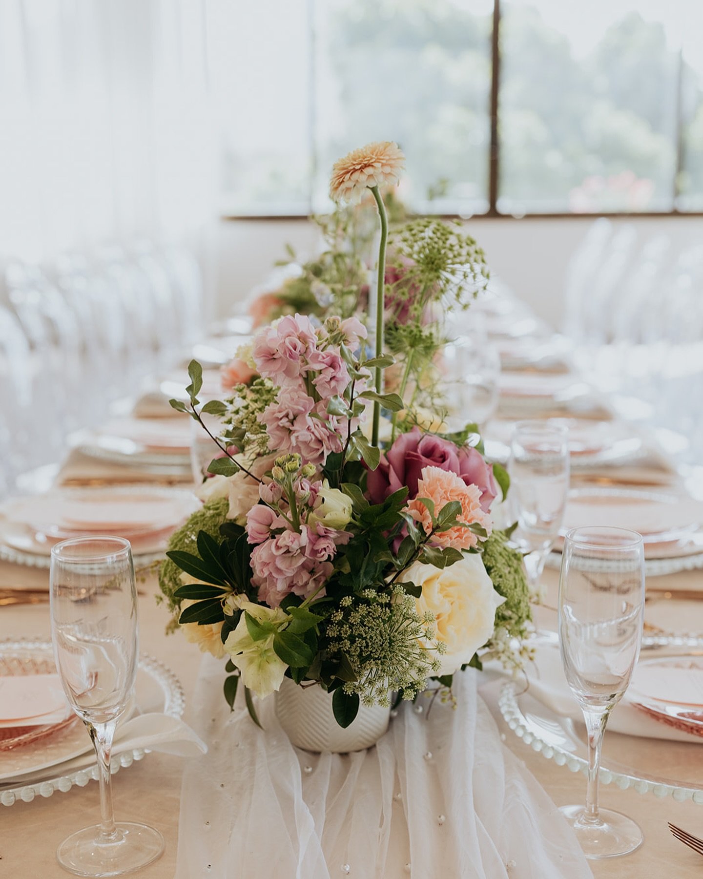 Medium table floral arrangement.jpg