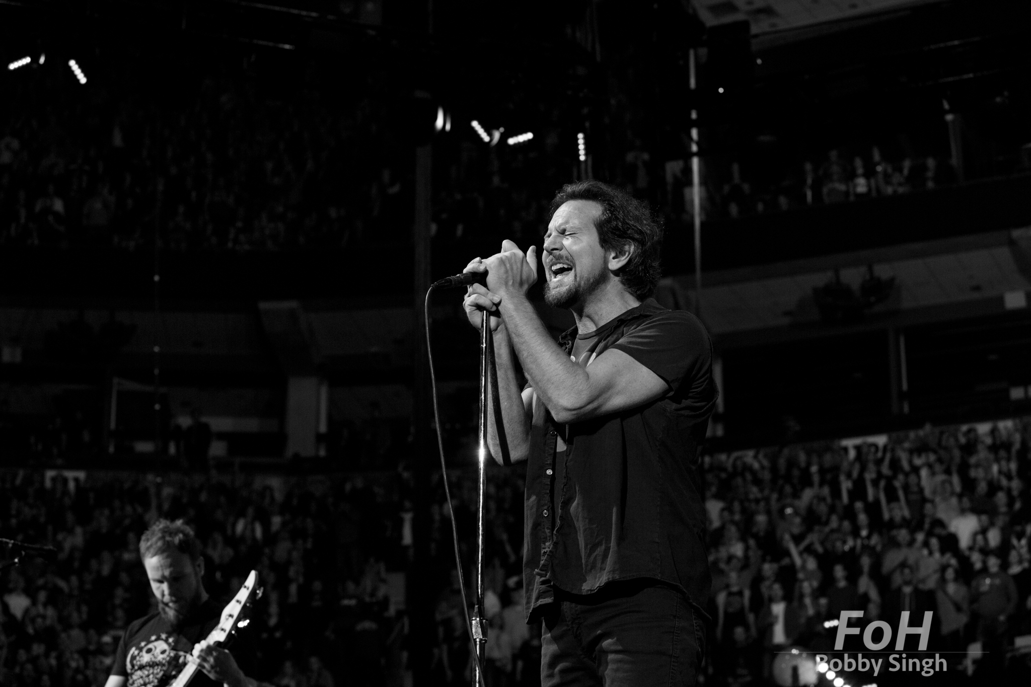  TORONTO, CANADA - MAY 10 - Pearl Jam performs at The Air Canada Centre in Toronto 