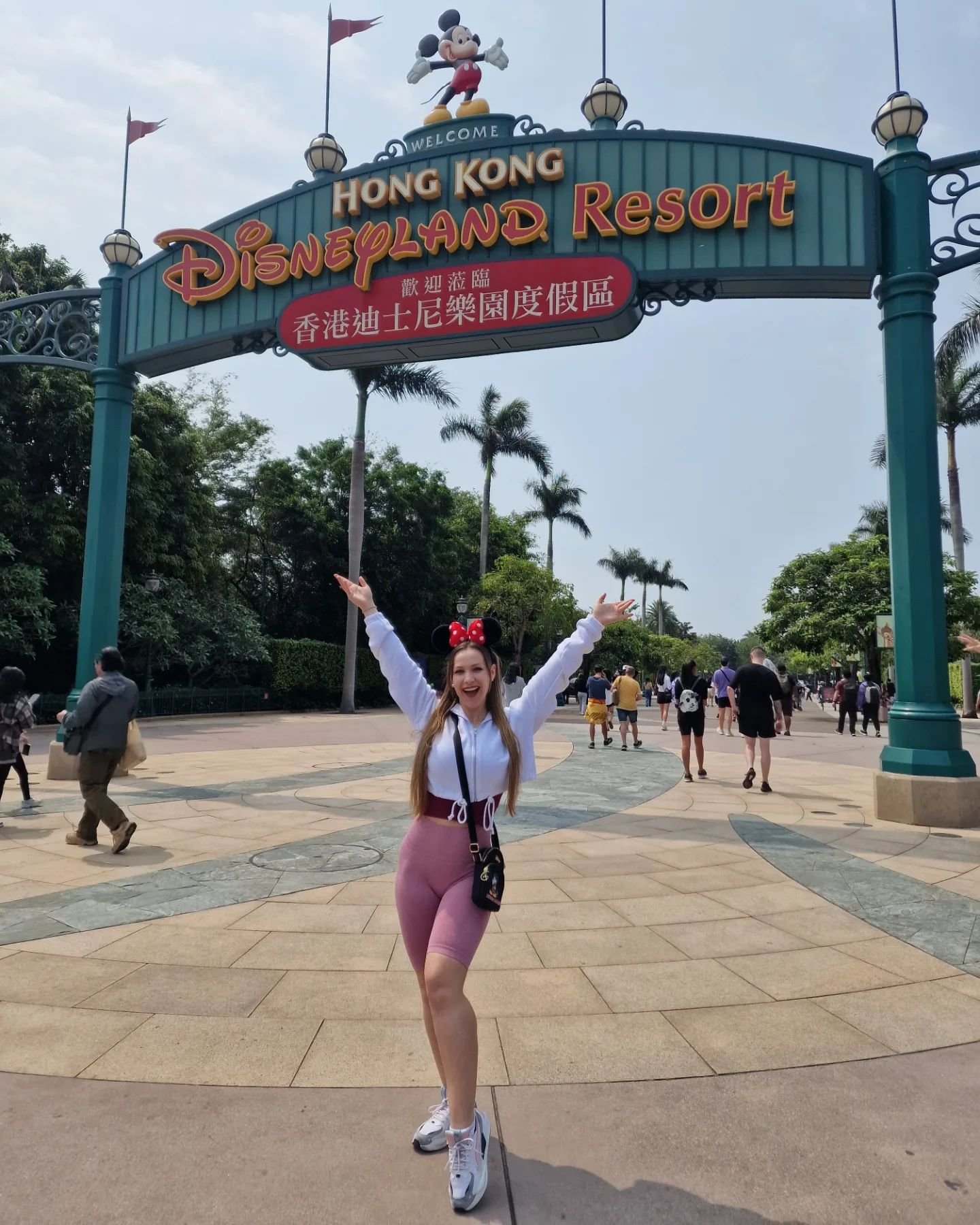 Disneyland Hong Kong ✨️ 

#disneyland #disneylandhongkong #hongkong
