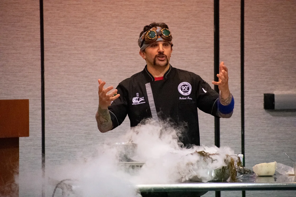 Immersive dining is more exciting with liquid nitrogen!