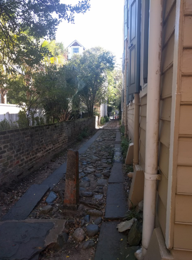 Old-Alley-1700s.png