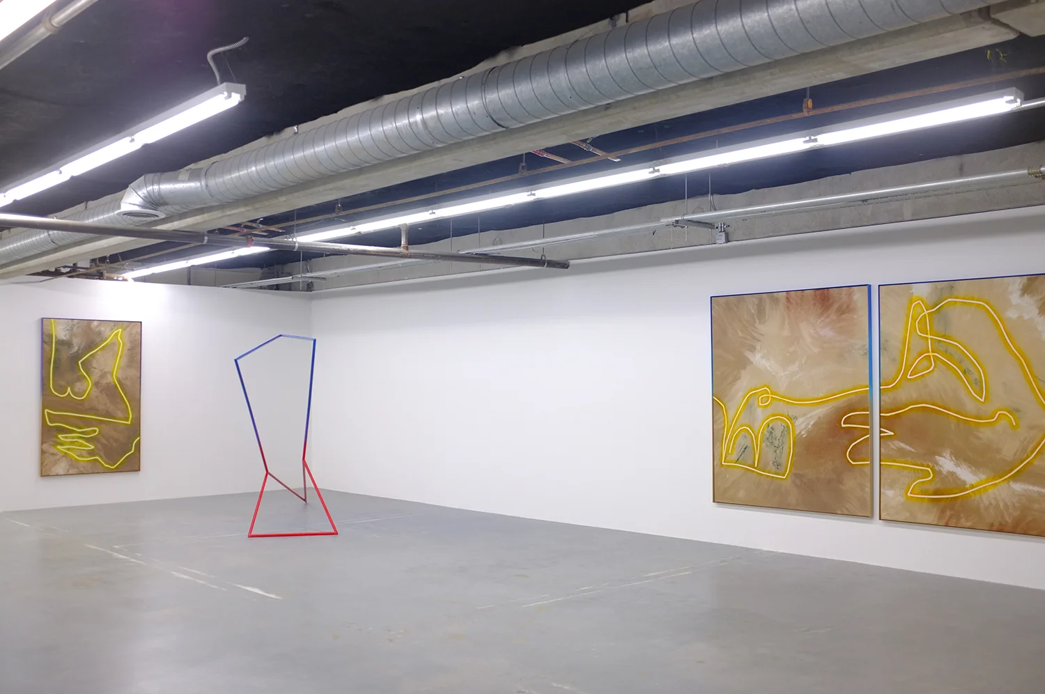 STUDIO INSTALLATION