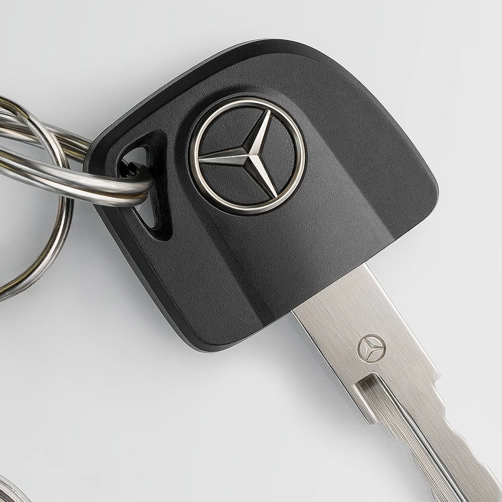 Key-Mercedes-Yellow-Mello-Close.jpg