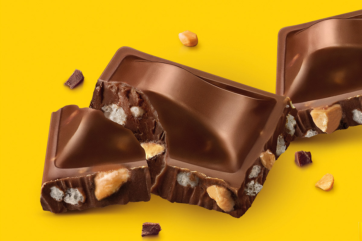 YELLOW MELLO CHOCOLATE SERENATA DE AMOR CLOSE.jpg