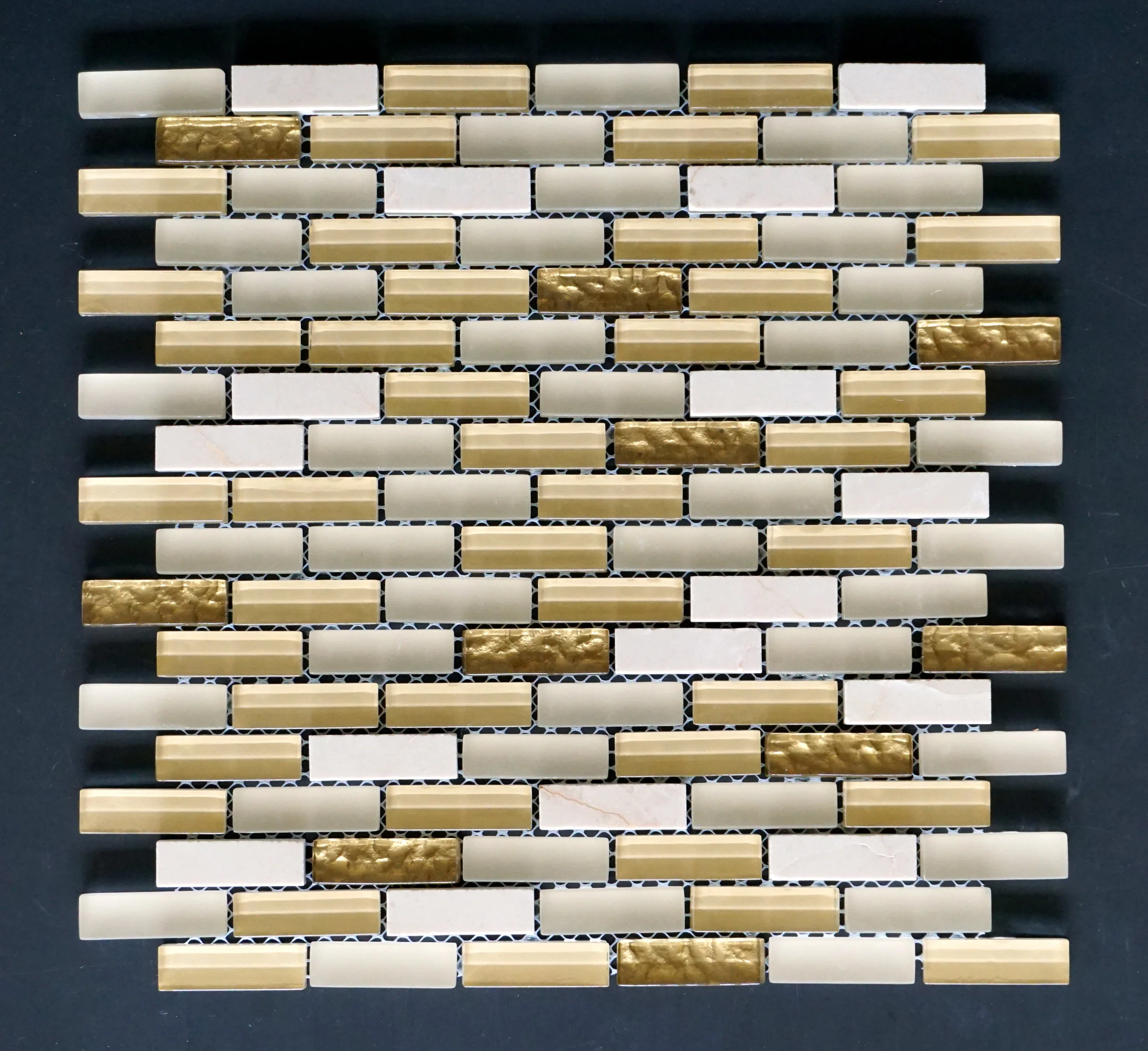MANHATTAN GOLD BRICK 5/8"X2" 11 PC/CTN (10.76 SF); 72 CTN/PLT