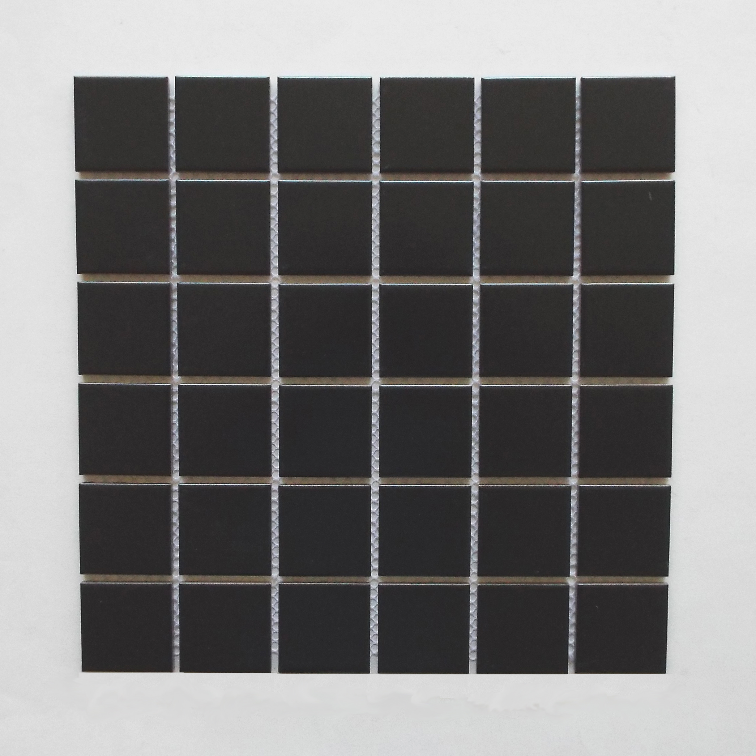 SQ 1022HP - 2"X2" Matte Black 20 PC/CTN (20.16 SF); 54 CTN/PLT