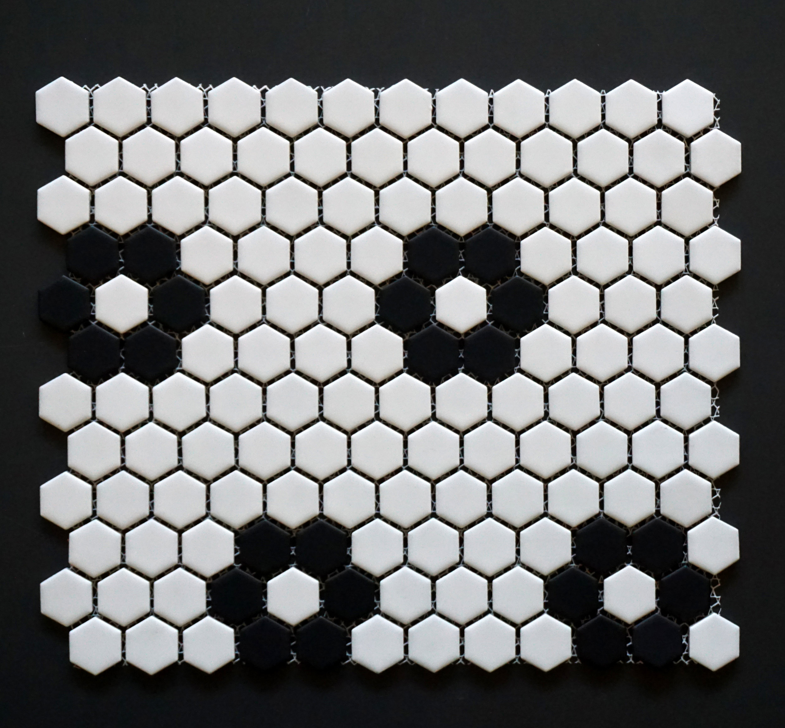HEX 1025 - 1" Florette Pattern Hexagon 20 PC/CTN ( 21.8 SF); 54 CTN/PLT